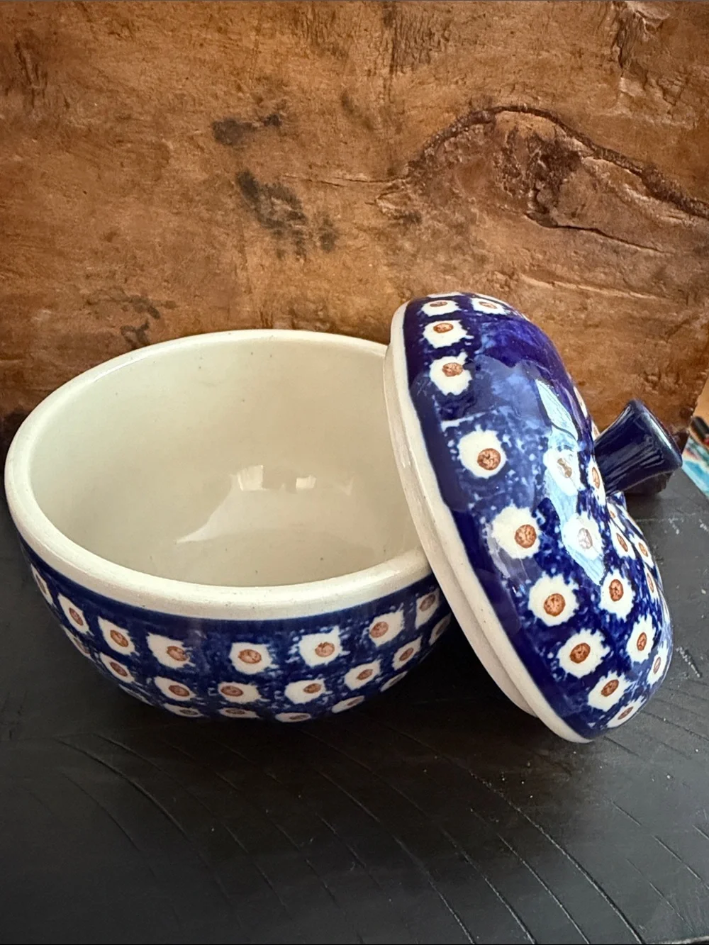 Hand-Painted Blue & White Ceramic Lidded Polish Apple Bakers Pair